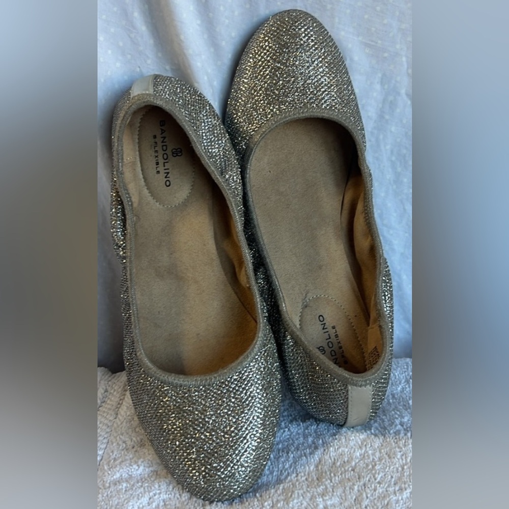 Bandolino Silver Glitz Women's Slip-on Ballet Flat, Size 8 - Picture 2 of 4